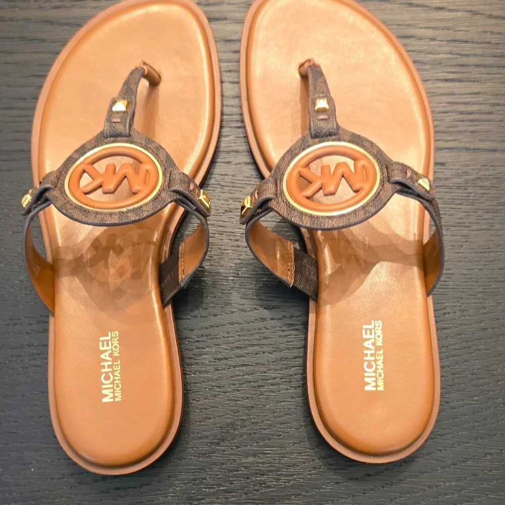 Michael Kors Aubrey Sandals (size 7.5) - Picture 2 of 7